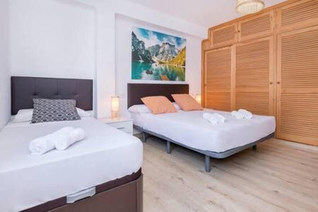 Sa7a-walking Distance To The And Old Town. Apartment *