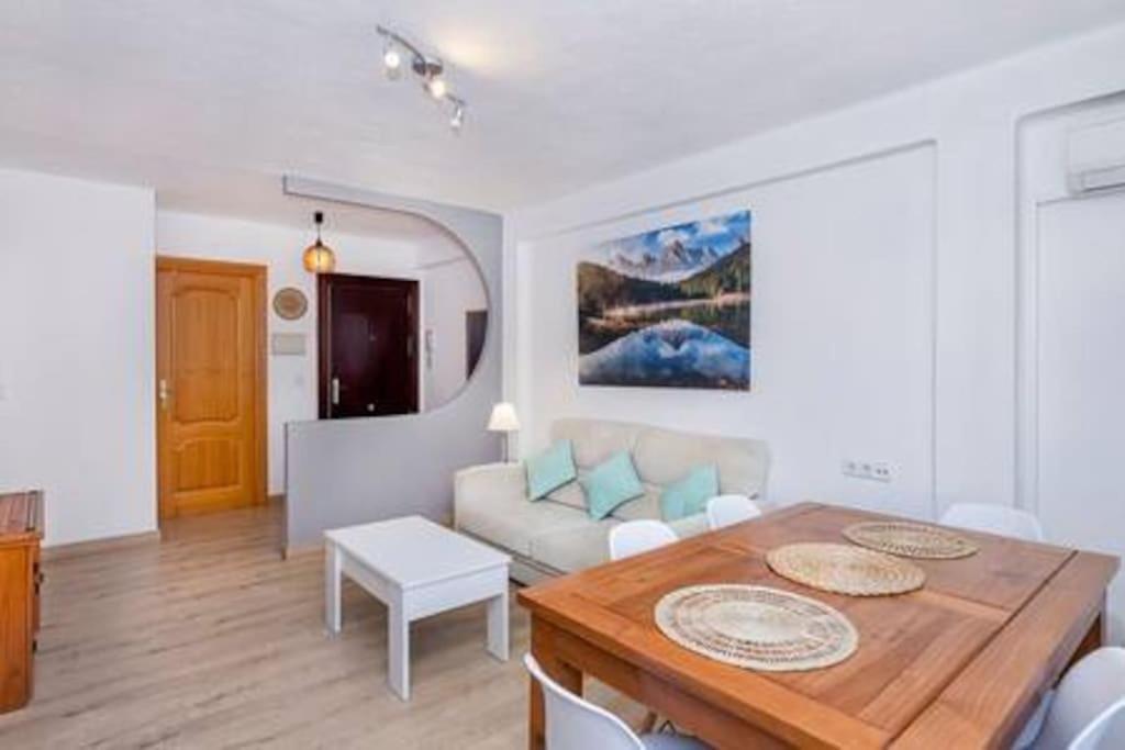 Apartment Sa7a-walking Distance To The And Old Town. *