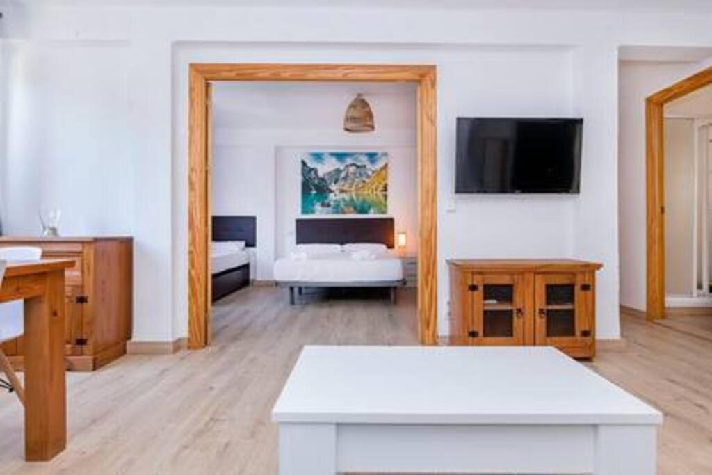 Sa7a-walking Distance To The And Old Town. Malaga